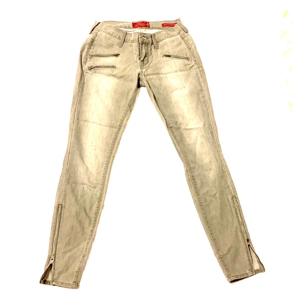 Lucky Brand Grey Skinny Jeans with Zipper detail
